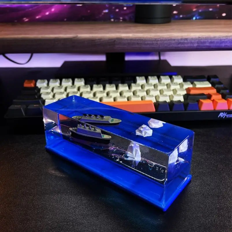 Creative Cruise Ship Fluid Drift Bottle - Unsinkable!